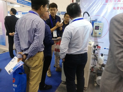 操作球速等离子清洗机