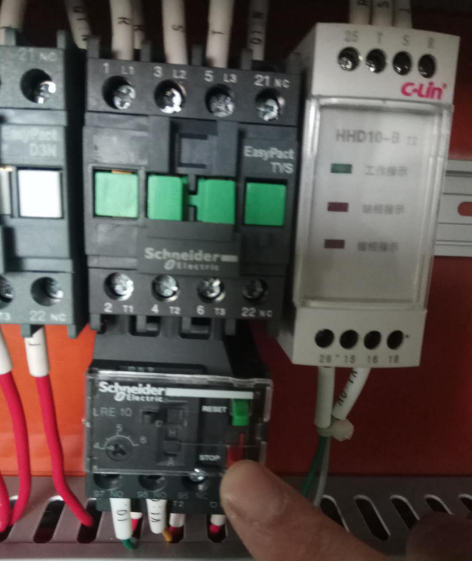 等离子表面处理系统真空泵过载处理-球速等离子清洗机